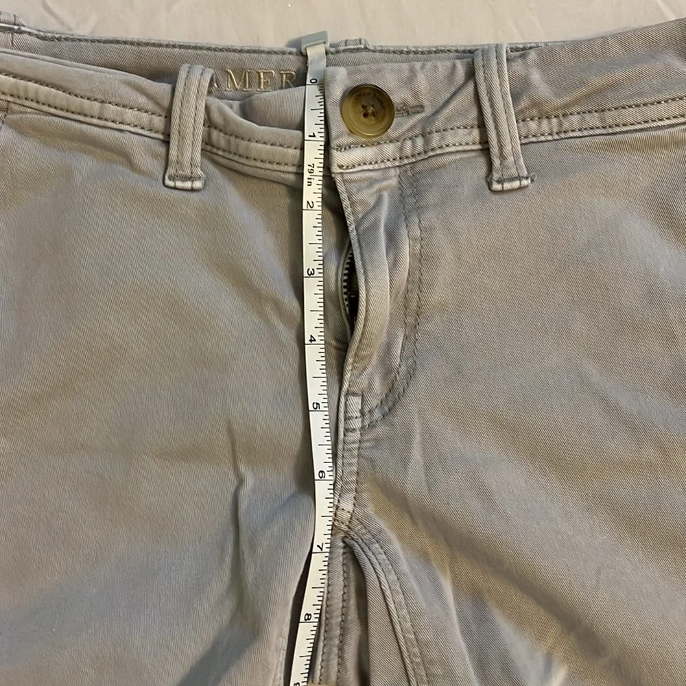 **3/$20** AEO Shorts - Size 00 - Picture 6 of 7